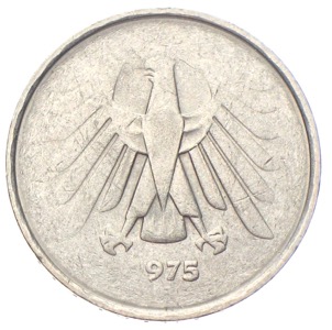 Verprägung einer 5 DM Münze 1975
